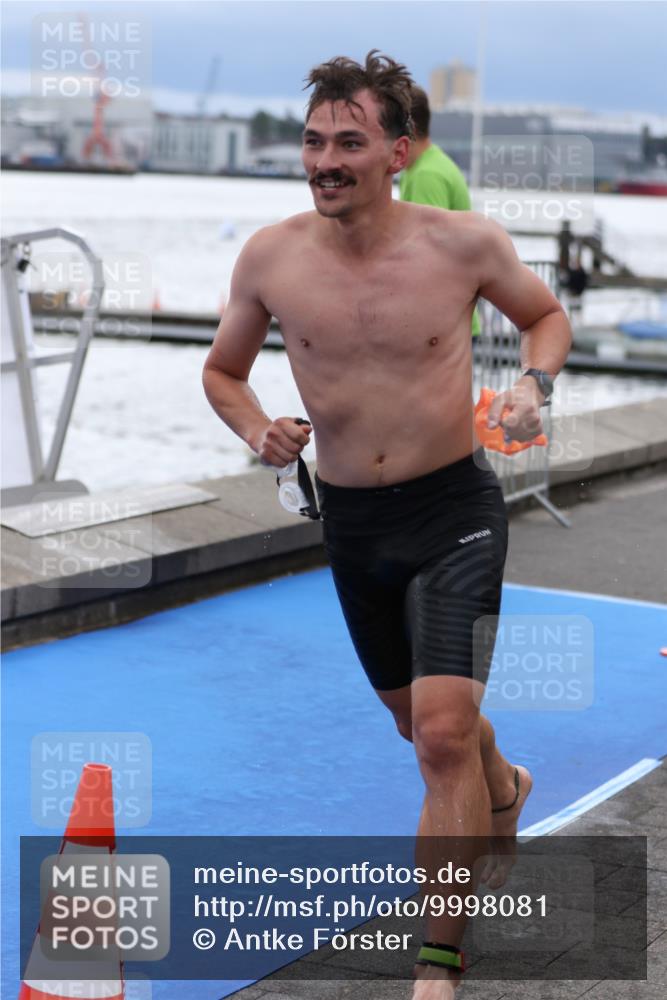 16.08.2026 - KN Förde Triathlon 2026 Antke Förster http://msf.ph/oto/9998081 16.08.2026 12:45:52 Schwimmen 515, 545, 562, 574, 580, 587, 535, 557, 561, 571, 701 meine-sportfotos.de