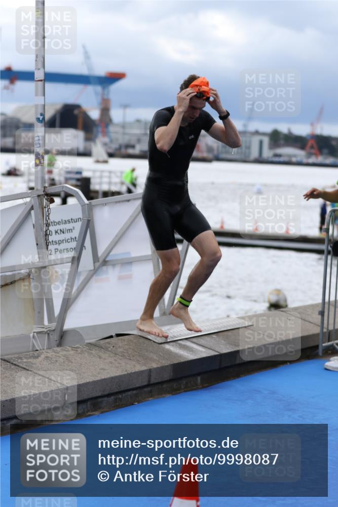 16.08.2026 - KN Förde Triathlon 2026 Antke Förster http://msf.ph/oto/9998087 16.08.2026 12:45:55 Schwimmen 515, 545, 557, 561, 562, 580, 587, 517, 535, 555, 557, 569, 571, 701 meine-sportfotos.de