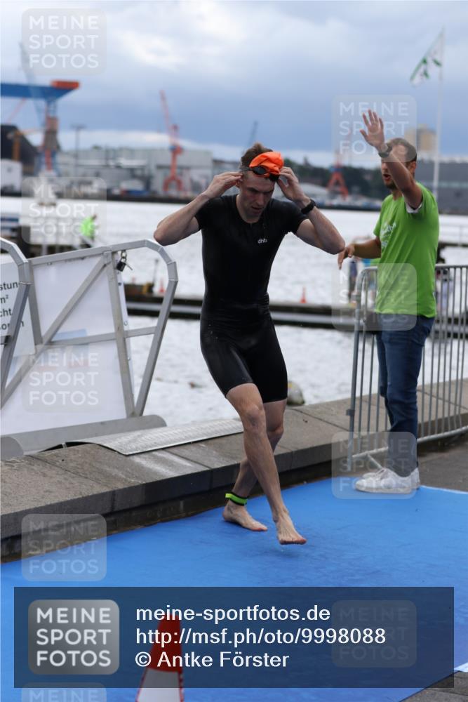 16.08.2026 - KN Förde Triathlon 2026 Antke Förster http://msf.ph/oto/9998088 16.08.2026 12:45:55 Schwimmen 515, 545, 557, 561, 562, 580, 587, 517, 535, 555, 557, 569, 571, 701 meine-sportfotos.de