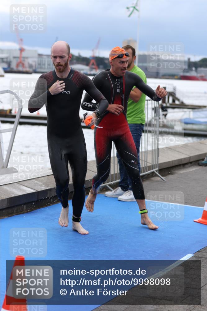 16.08.2026 - KN Förde Triathlon 2026 Antke Förster http://msf.ph/oto/9998098 16.08.2026 12:46:11 Schwimmen 515, 535, 557, 561, 562, 571, 580, 517, 555, 569, 701, 710 meine-sportfotos.de