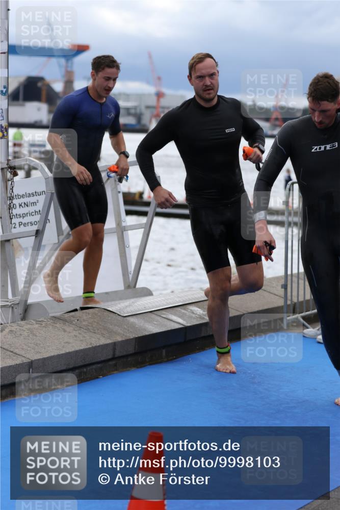 16.08.2026 - KN Förde Triathlon 2026 Antke Förster http://msf.ph/oto/9998103 16.08.2026 12:46:18 Schwimmen 517, 535, 555, 557, 561, 571, 701, 517, 555, 569, 710 meine-sportfotos.de