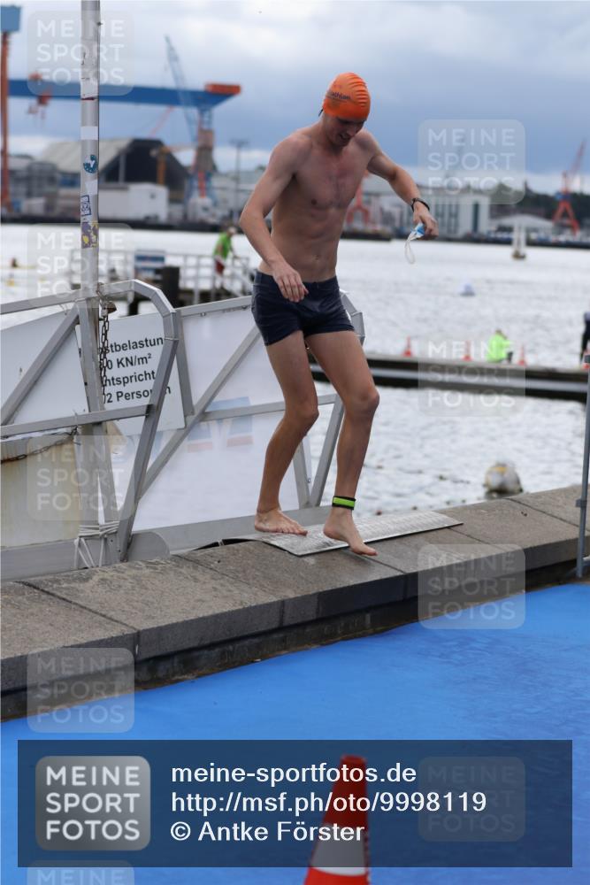16.08.2026 - KN Förde Triathlon 2026 Antke Förster http://msf.ph/oto/9998119 16.08.2026 12:46:55 Schwimmen 566, 591, 703, 710, 585, 591, 708 meine-sportfotos.de