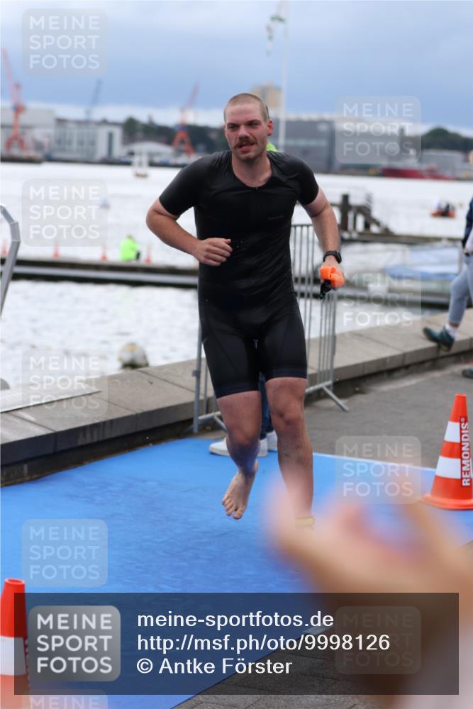 16.08.2026 - KN Förde Triathlon 2026 Antke Förster http://msf.ph/oto/9998126 16.08.2026 12:46:59 Schwimmen 566, 585, 591, 703, 585, 705, 708 meine-sportfotos.de