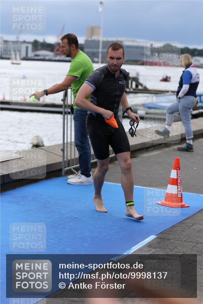 16.08.2026 - KN Förde Triathlon 2026 Antke Förster http://msf.ph/oto/9998137 16.08.2026 12:47:27 Schwimmen 579, 705, 565, 567, 572, 573, 579, 583, 702, 707, 712 meine-sportfotos.de