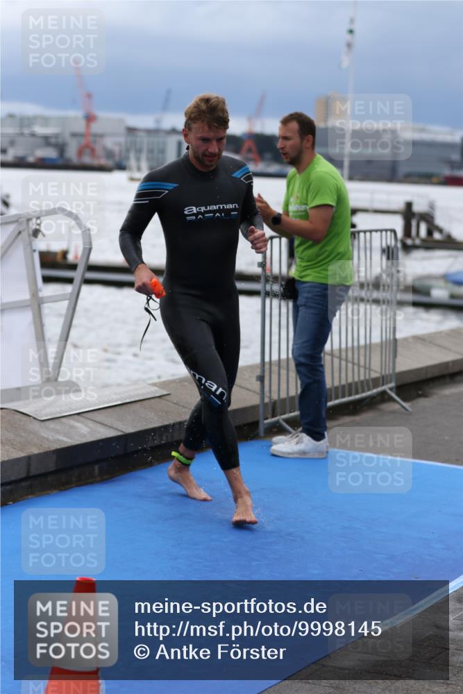 16.08.2026 - KN Förde Triathlon 2026 Antke Förster http://msf.ph/oto/9998145 16.08.2026 12:47:33 Schwimmen 567, 579, 705, 712, 565, 572, 573, 583, 702, 707, 712 meine-sportfotos.de