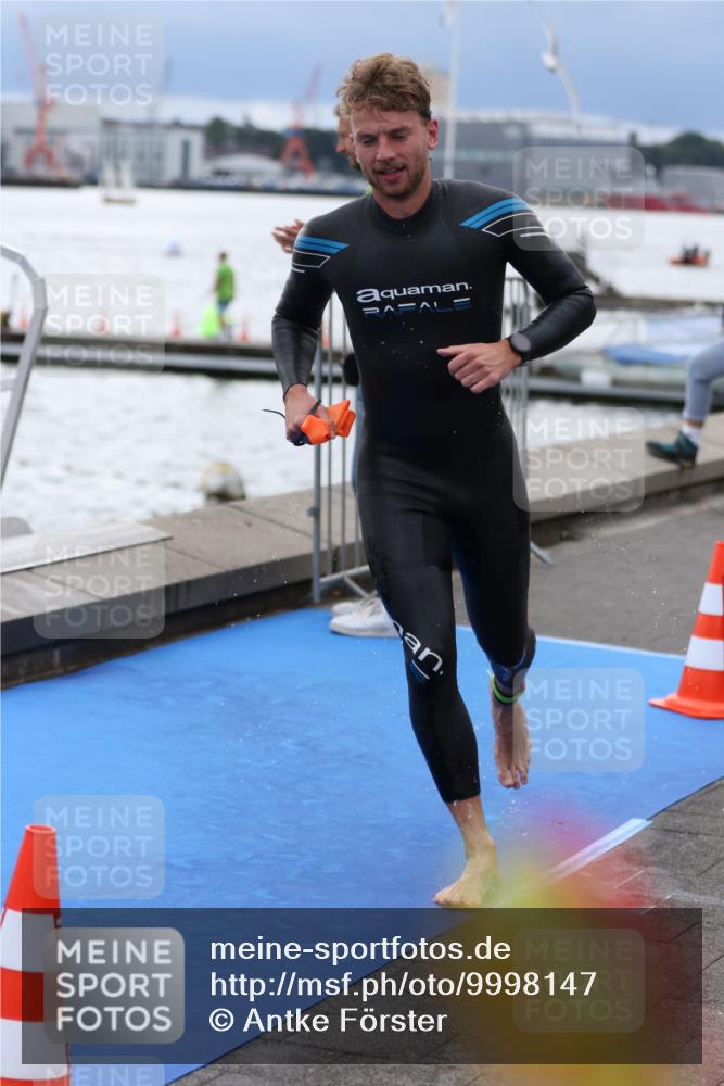 16.08.2026 - KN Förde Triathlon 2026 Antke Förster http://msf.ph/oto/9998147 16.08.2026 12:47:33 Schwimmen 567, 579, 705, 712, 565, 572, 573, 583, 702, 707, 712 meine-sportfotos.de
