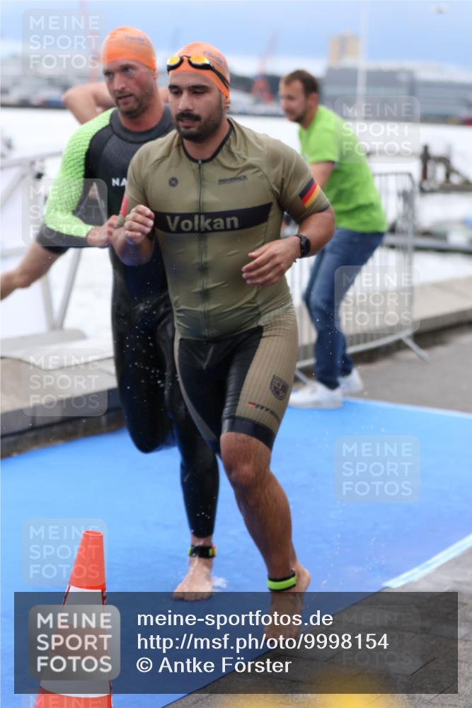 16.08.2026 - KN Förde Triathlon 2026 Antke Förster http://msf.ph/oto/9998154 16.08.2026 12:47:48 Schwimmen 565, 567, 572, 573, 579, 583, 702, 705, 707, 712, 568, 572, 733 meine-sportfotos.de