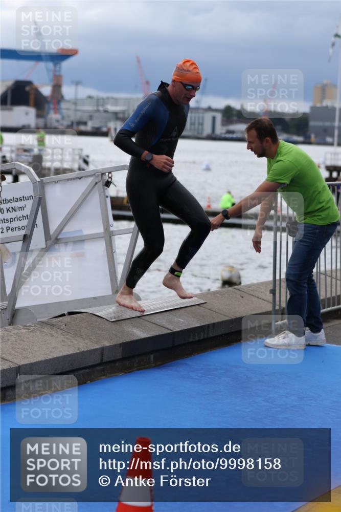 16.08.2026 - KN Förde Triathlon 2026 Antke Förster http://msf.ph/oto/9998158 16.08.2026 12:48:08 Schwimmen 565, 568, 572, 702, 707, 539, 568, 581, 586, 600, 733 meine-sportfotos.de