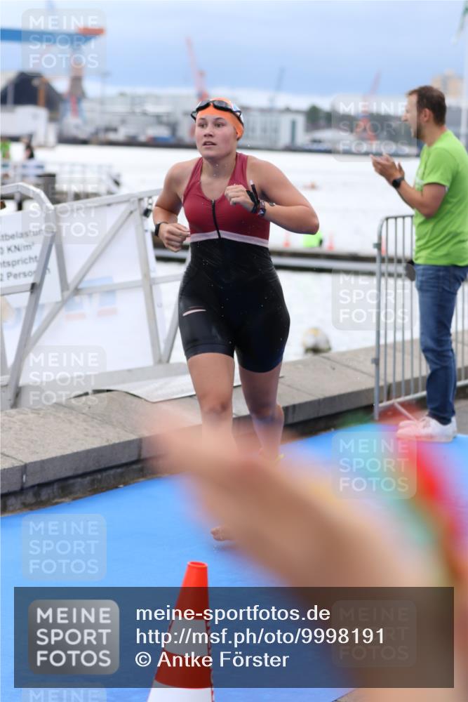 16.08.2026 - KN Förde Triathlon 2026 Antke Förster http://msf.ph/oto/9998191 16.08.2026 12:49:05 Schwimmen 196, 584, 612, 719, 576, 719 meine-sportfotos.de