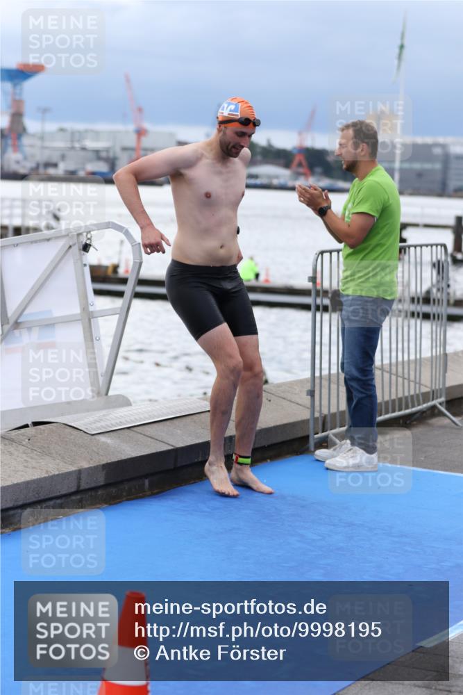 16.08.2026 - KN Förde Triathlon 2026 Antke Förster http://msf.ph/oto/9998195 16.08.2026 12:49:33 Schwimmen 576, 597, 578, 592, 595, 709, 720 meine-sportfotos.de