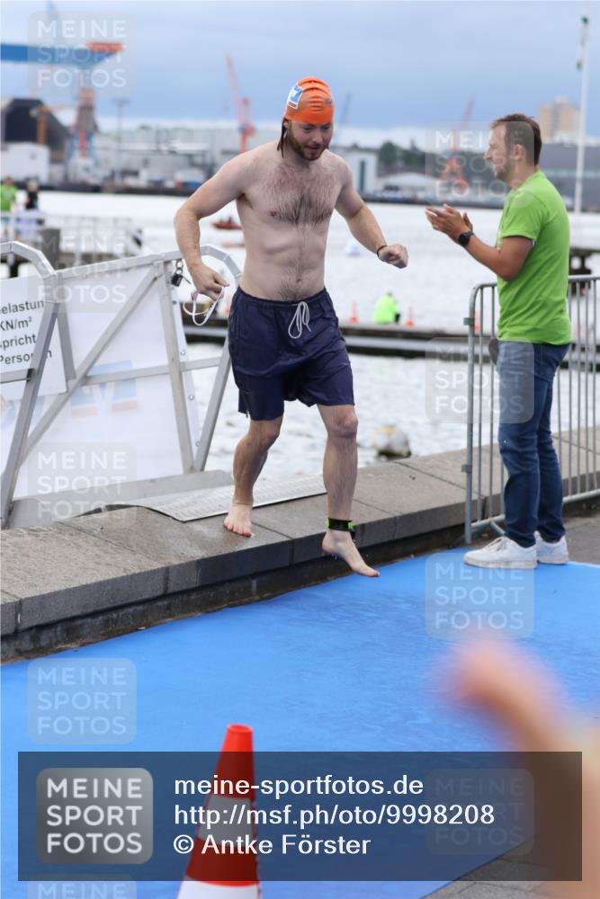 16.08.2026 - KN Förde Triathlon 2026 Antke Förster http://msf.ph/oto/9998208 16.08.2026 12:49:52 Schwimmen 578, 592, 595, 597, 720, 589, 595, 601, 605, 611, 709, 711, 740 meine-sportfotos.de