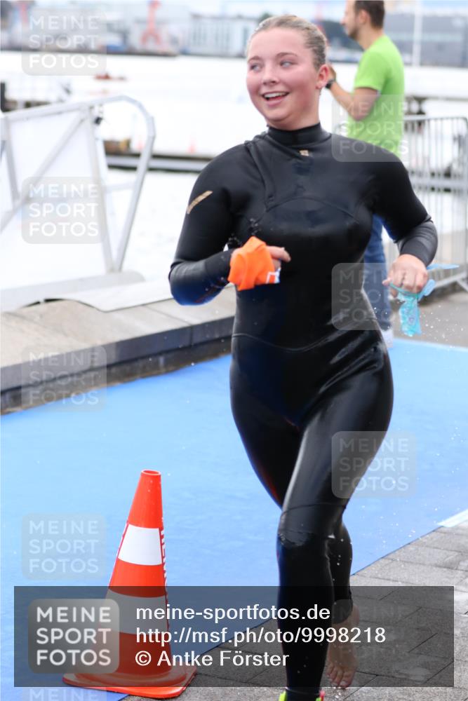 16.08.2026 - KN Förde Triathlon 2026 Antke Förster http://msf.ph/oto/9998218 16.08.2026 12:50:02 Schwimmen 578, 589, 592, 595, 709, 711, 720, 601, 605, 611, 704, 721, 740 meine-sportfotos.de