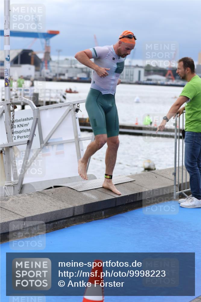 16.08.2026 - KN Förde Triathlon 2026 Antke Förster http://msf.ph/oto/9998223 16.08.2026 12:50:13 Schwimmen 589, 595, 601, 605, 709, 711, 602, 603, 611, 704, 721, 740 meine-sportfotos.de