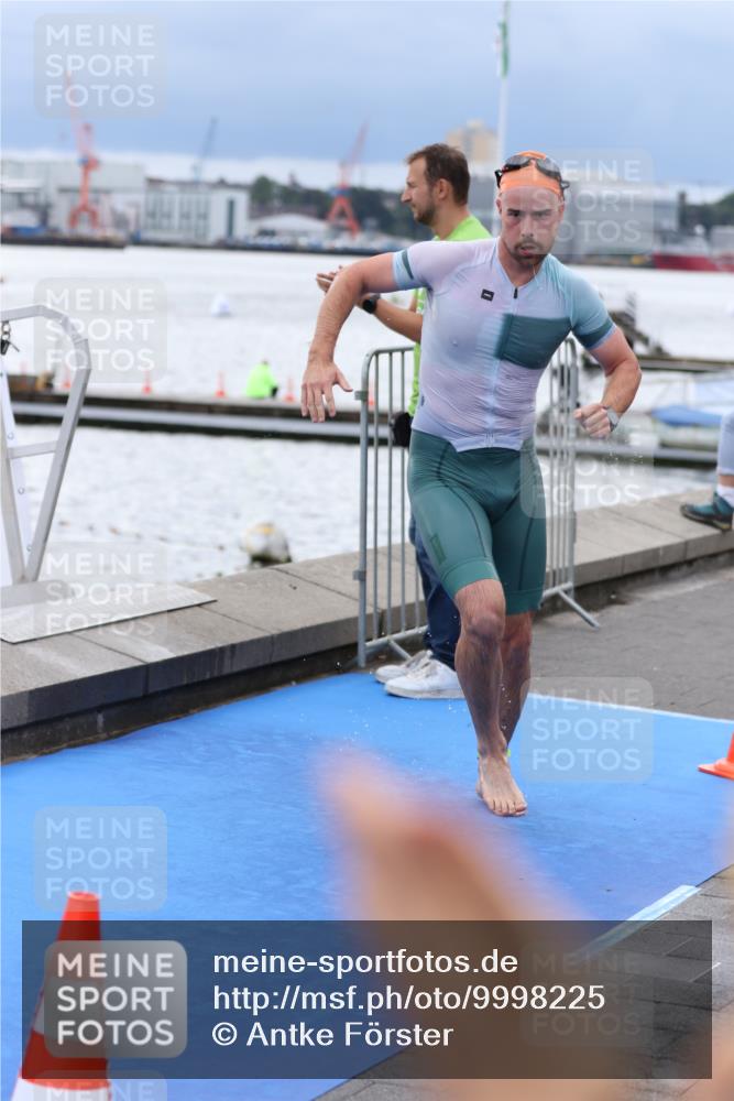 16.08.2026 - KN Förde Triathlon 2026 Antke Förster http://msf.ph/oto/9998225 16.08.2026 12:50:14 Schwimmen 589, 595, 601, 605, 709, 711, 602, 603, 611, 704, 721, 740 meine-sportfotos.de