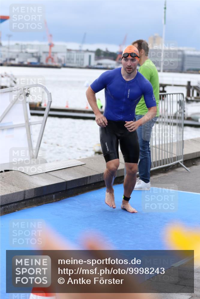 16.08.2026 - KN Förde Triathlon 2026 Antke Förster http://msf.ph/oto/9998243 16.08.2026 12:50:28 Schwimmen 601, 602, 605, 611, 704, 721, 740, 596, 599, 602, 603, 607, 706, 714, 727 meine-sportfotos.de