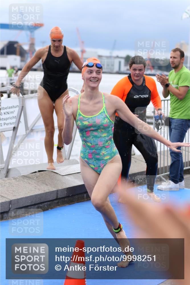 16.08.2026 - KN Förde Triathlon 2026 Antke Förster http://msf.ph/oto/9998251 16.08.2026 12:50:42 Schwimmen 602, 603, 704, 714, 721, 727, 740, 596, 599, 607, 706, 713, 714, 718, 724 meine-sportfotos.de
