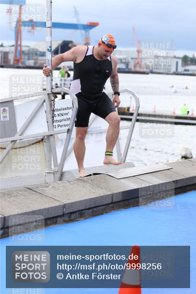 16.08.2026 - KN Förde Triathlon 2026 Antke Förster http://msf.ph/oto/9998256 16.08.2026 12:50:50 Schwimmen 596, 602, 603, 706, 714, 727, 599, 607, 713, 718, 723, 724 meine-sportfotos.de