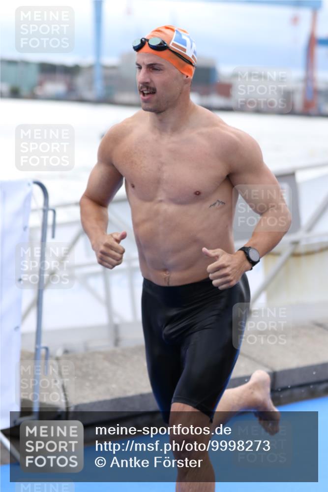 16.08.2026 - KN Förde Triathlon 2026 Antke Förster http://msf.ph/oto/9998273 16.08.2026 12:51:05 Schwimmen 596, 599, 607, 706, 713, 714, 718, 724, 727, 715, 723, 724, 725, 729 meine-sportfotos.de