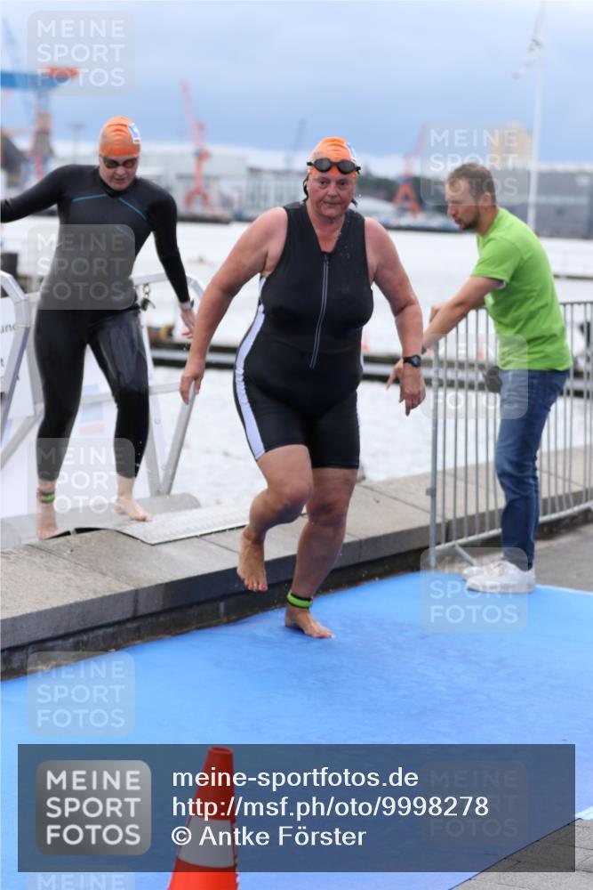 16.08.2026 - KN Förde Triathlon 2026 Antke Förster http://msf.ph/oto/9998278 16.08.2026 12:51:18 Schwimmen 607, 713, 715, 718, 723, 724, 729, 725, 729 meine-sportfotos.de