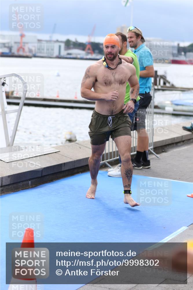 16.08.2026 - KN Förde Triathlon 2026 Antke Förster http://msf.ph/oto/9998302 16.08.2026 12:52:33 Schwimmen 606, 604, 716, 722, 735 meine-sportfotos.de