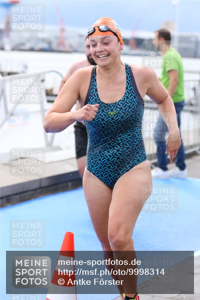 16.08.2026 - KN Förde Triathlon 2026 Antke Förster http://msf.ph/oto/9998314 16.08.2026 12:52:52 Schwimmen 604, 606, 716, 722, 577, 604, 731, 735, 743 meine-sportfotos.de