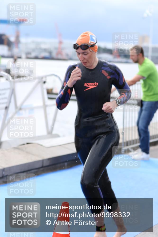 16.08.2026 - KN Förde Triathlon 2026 Antke Förster http://msf.ph/oto/9998332 16.08.2026 12:53:08 Schwimmen 577, 604, 716, 722, 735, 743, 610, 731 meine-sportfotos.de