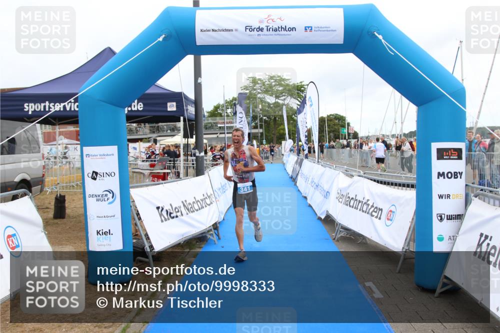 16.08.2026 - KN Förde Triathlon 2026 Markus Tischler http://msf.ph/oto/9998333 16.08.2026 12:06:00 Ziel 341, 341 meine-sportfotos.de