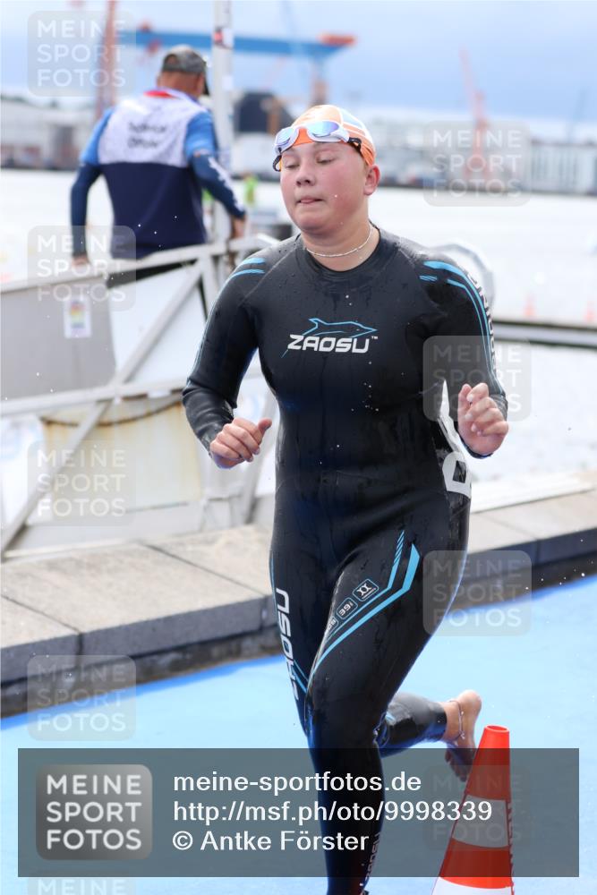 16.08.2026 - KN Förde Triathlon 2026 Antke Förster http://msf.ph/oto/9998339 16.08.2026 12:53:12 Schwimmen 577, 604, 716, 722, 731, 735, 743, 610 meine-sportfotos.de