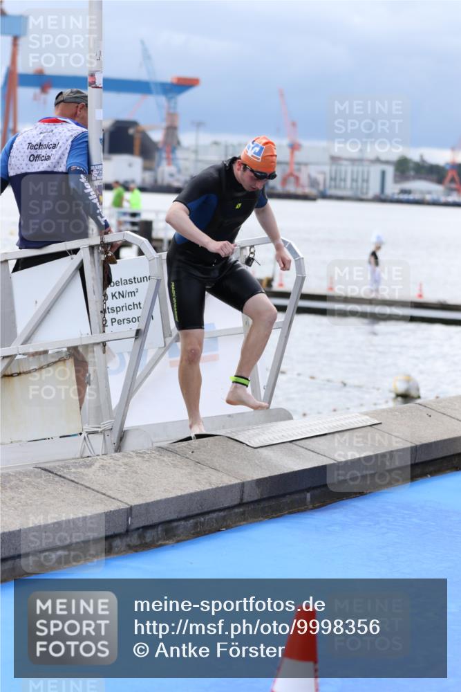 16.08.2026 - KN Förde Triathlon 2026 Antke Förster http://msf.ph/oto/9998356 16.08.2026 12:54:05 Schwimmen 608, 609, 730, 737 meine-sportfotos.de