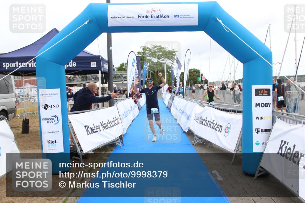16.08.2026 - KN Förde Triathlon 2026 Markus Tischler http://msf.ph/oto/9998379 16.08.2026 12:06:10 Ziel 328, 328 meine-sportfotos.de