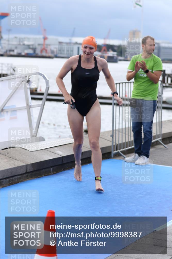 16.08.2026 - KN Förde Triathlon 2026 Antke Förster http://msf.ph/oto/9998387 16.08.2026 12:55:34 Schwimmen 738, 747, 726, 732, 739 meine-sportfotos.de