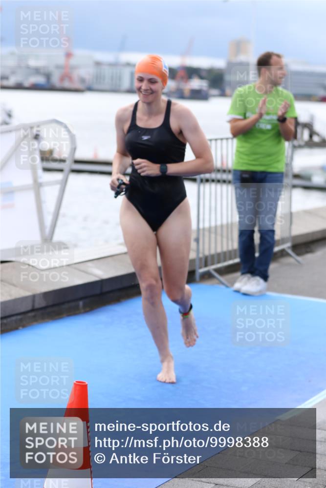 16.08.2026 - KN Förde Triathlon 2026 Antke Förster http://msf.ph/oto/9998388 16.08.2026 12:55:35 Schwimmen 738, 747, 726, 732, 739 meine-sportfotos.de
