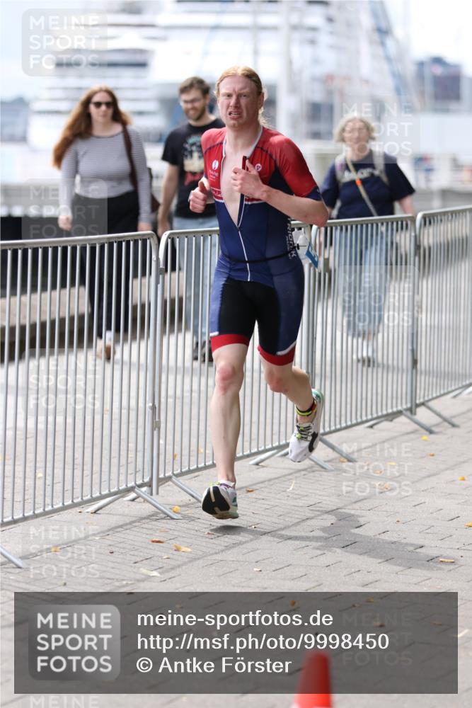 16.08.2026 - KN Förde Triathlon 2026 Antke Förster http://msf.ph/oto/9998450 16.08.2026 13:16:28 Laufen  meine-sportfotos.de