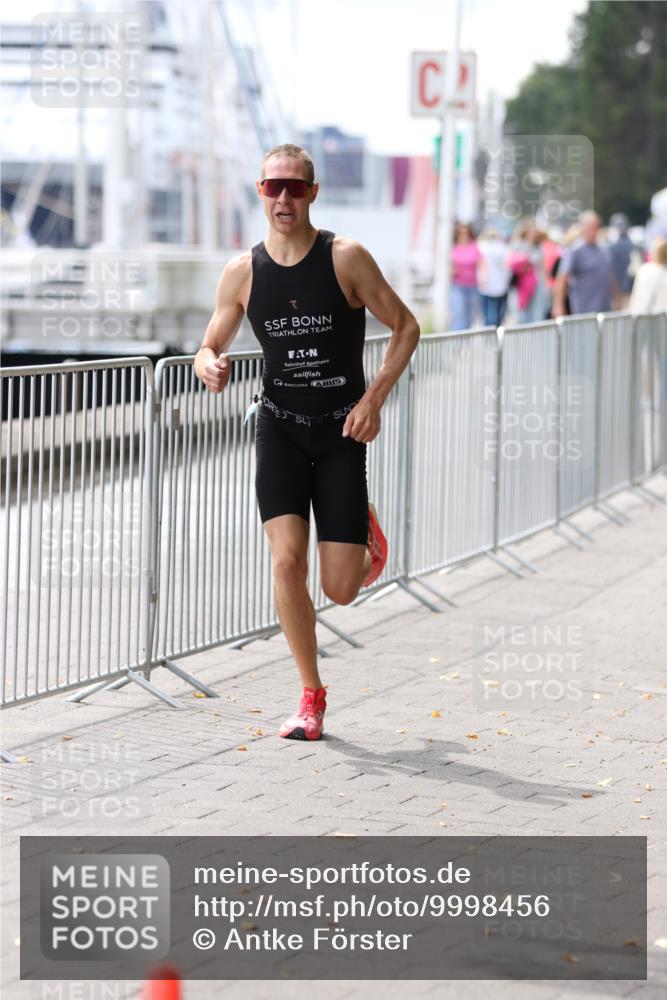 16.08.2026 - KN Förde Triathlon 2026 Antke Förster http://msf.ph/oto/9998456 16.08.2026 13:16:39 Laufen  meine-sportfotos.de
