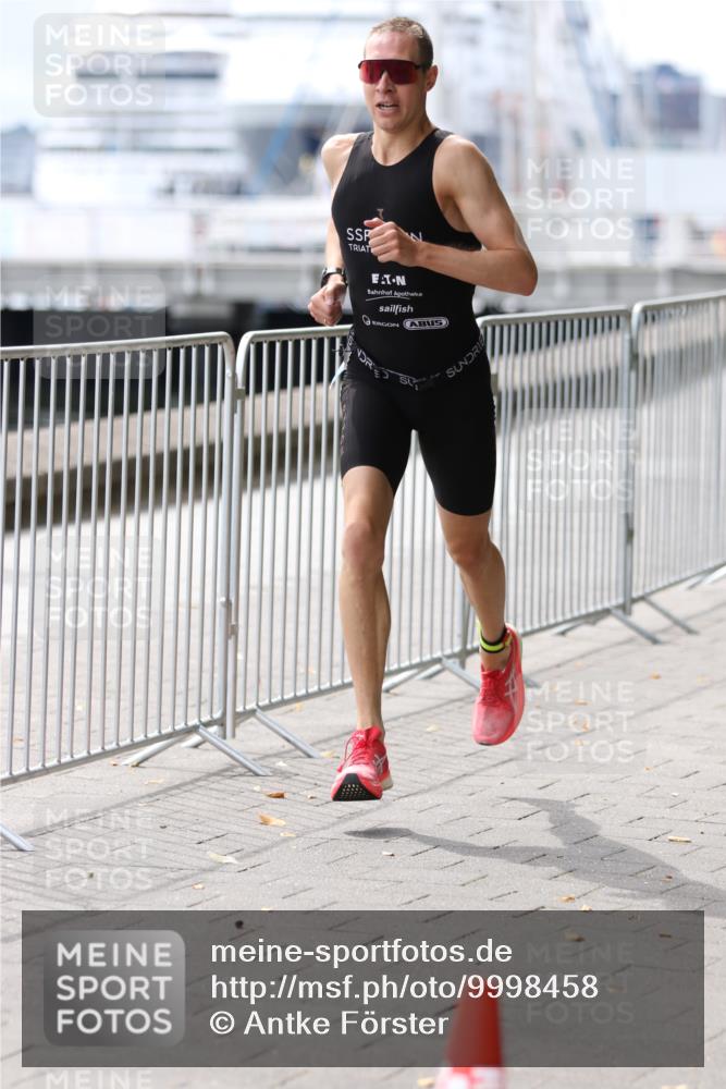 16.08.2026 - KN Förde Triathlon 2026 Antke Förster http://msf.ph/oto/9998458 16.08.2026 13:16:39 Laufen  meine-sportfotos.de