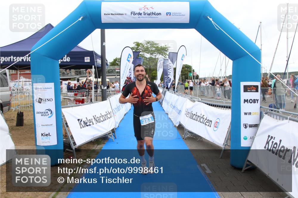 16.08.2026 - KN Förde Triathlon 2026 Markus Tischler http://msf.ph/oto/9998461 16.08.2026 12:07:04 Ziel 354, 383, 354, 383 meine-sportfotos.de