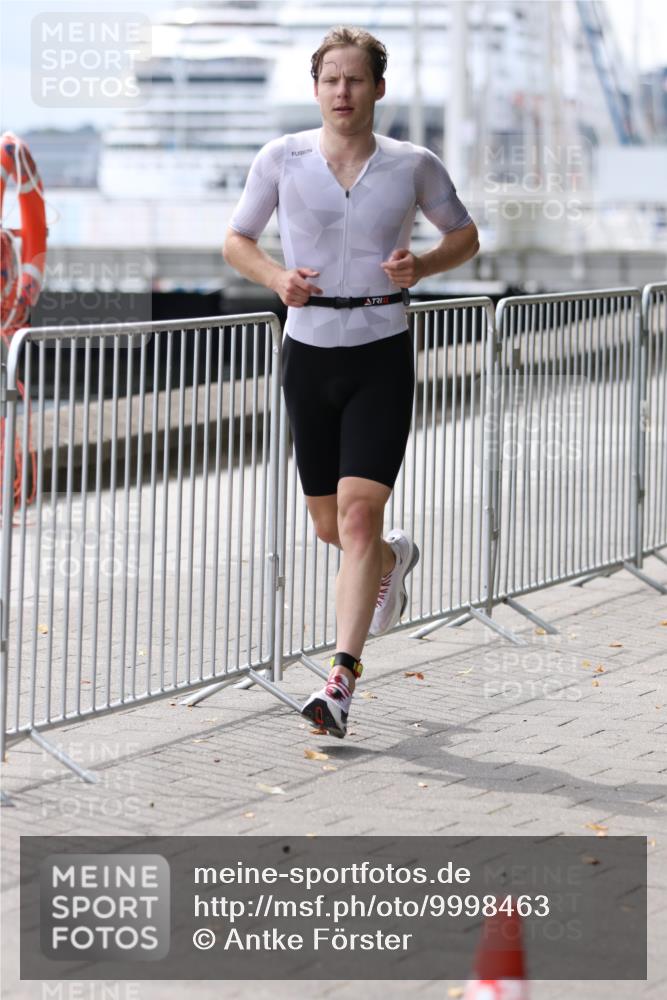 16.08.2026 - KN Förde Triathlon 2026 Antke Förster http://msf.ph/oto/9998463 16.08.2026 13:16:52 Laufen  meine-sportfotos.de