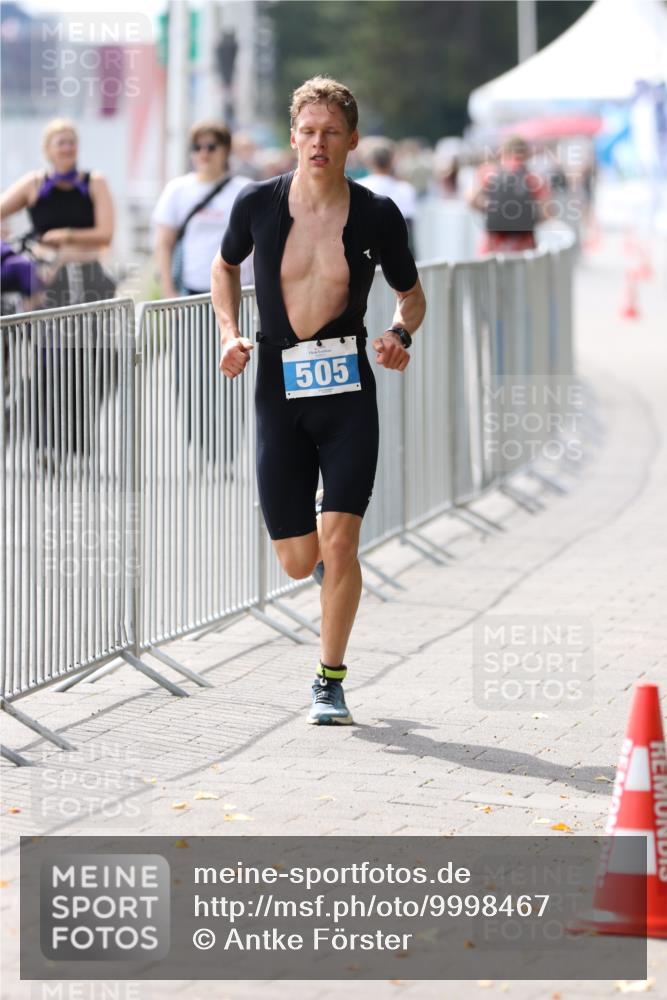 16.08.2026 - KN Förde Triathlon 2026 Antke Förster http://msf.ph/oto/9998467 16.08.2026 13:21:47 Laufen  meine-sportfotos.de