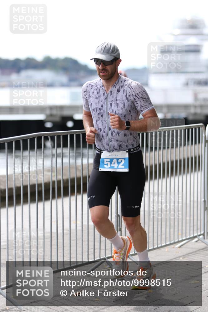16.08.2026 - KN Förde Triathlon 2026 Antke Förster http://msf.ph/oto/9998515 16.08.2026 13:24:55 Laufen  meine-sportfotos.de