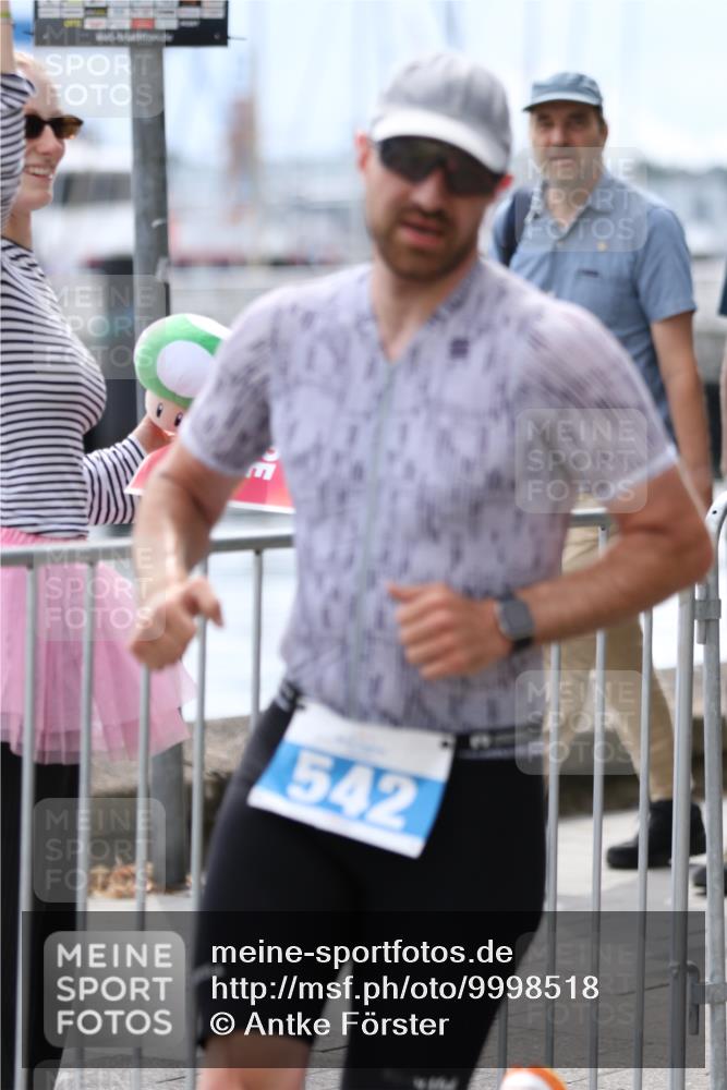 16.08.2026 - KN Förde Triathlon 2026 Antke Förster http://msf.ph/oto/9998518 16.08.2026 13:24:57 Laufen  meine-sportfotos.de