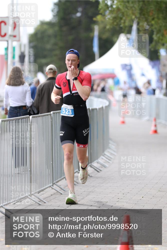 16.08.2026 - KN Förde Triathlon 2026 Antke Förster http://msf.ph/oto/9998520 16.08.2026 13:25:30 Laufen  meine-sportfotos.de
