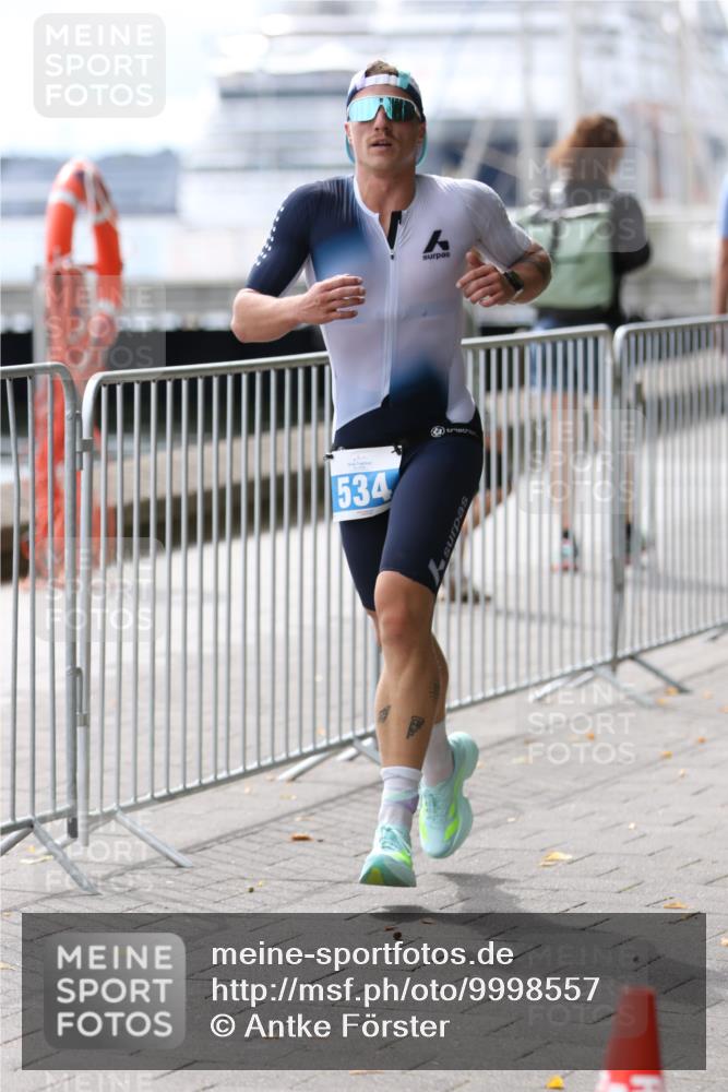 16.08.2026 - KN Förde Triathlon 2026 Antke Förster http://msf.ph/oto/9998557 16.08.2026 13:26:30 Laufen  meine-sportfotos.de