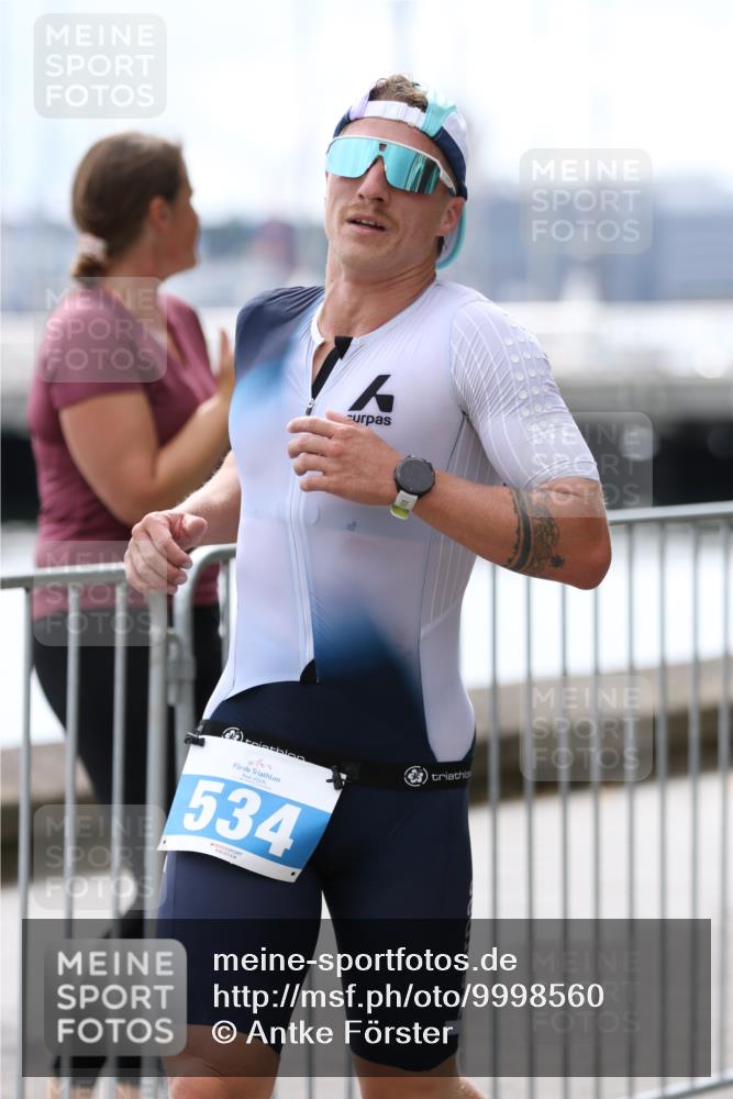 16.08.2026 - KN Förde Triathlon 2026 Antke Förster http://msf.ph/oto/9998560 16.08.2026 13:26:32 Laufen  meine-sportfotos.de