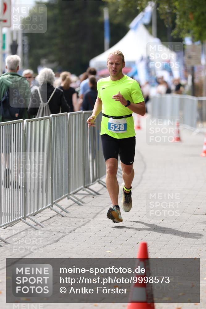 16.08.2026 - KN Förde Triathlon 2026 Antke Förster http://msf.ph/oto/9998573 16.08.2026 13:27:13 Laufen  meine-sportfotos.de