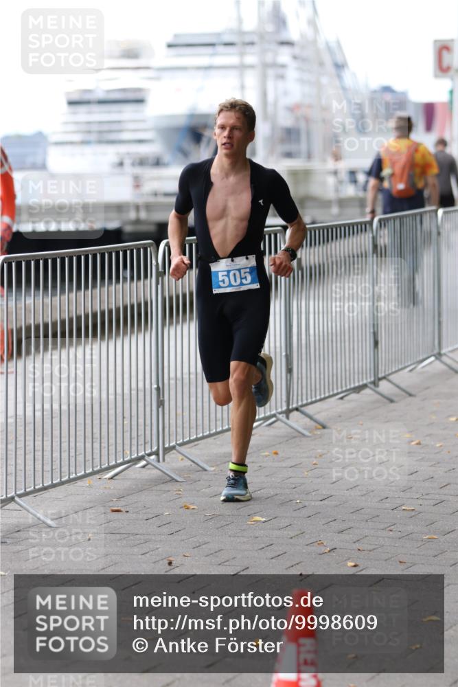 16.08.2026 - KN Förde Triathlon 2026 Antke Förster http://msf.ph/oto/9998609 16.08.2026 13:28:35 Laufen  meine-sportfotos.de