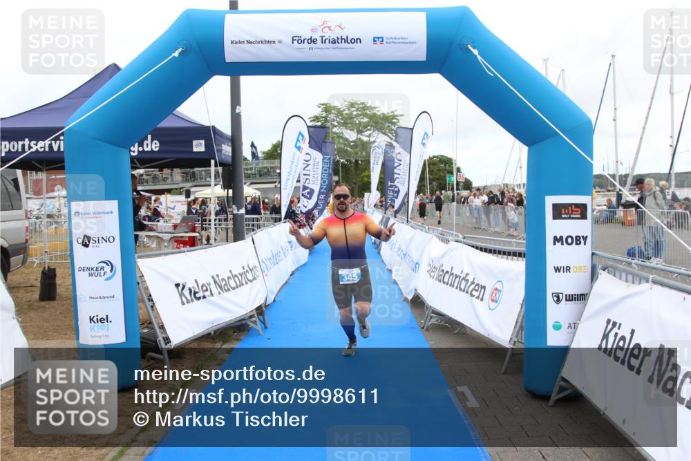 16.08.2026 - KN Förde Triathlon 2026 Markus Tischler http://msf.ph/oto/9998611 16.08.2026 12:08:01 Ziel 345, 345 meine-sportfotos.de