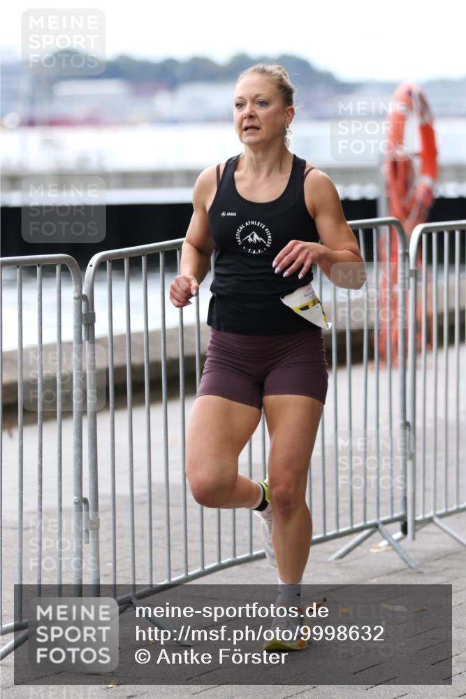 16.08.2026 - KN Förde Triathlon 2026 Antke Förster http://msf.ph/oto/9998632 16.08.2026 13:28:59 Laufen  meine-sportfotos.de