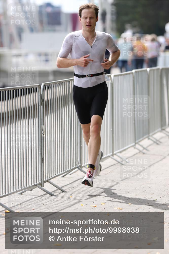 16.08.2026 - KN Förde Triathlon 2026 Antke Förster http://msf.ph/oto/9998638 16.08.2026 13:29:16 Laufen  meine-sportfotos.de