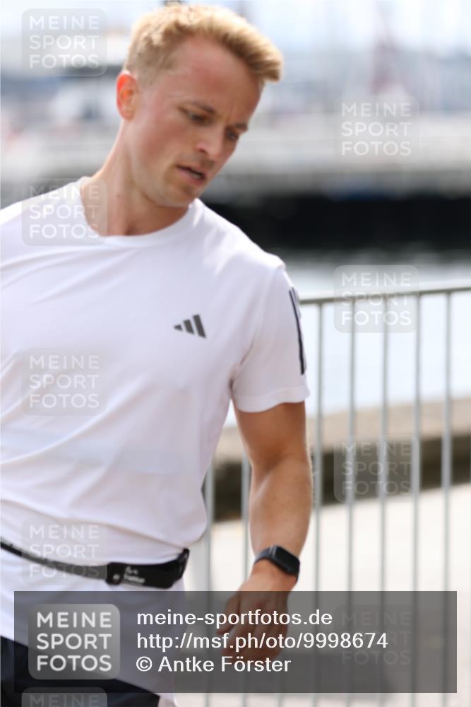 16.08.2026 - KN Förde Triathlon 2026 Antke Förster http://msf.ph/oto/9998674 16.08.2026 13:30:10 Laufen  meine-sportfotos.de