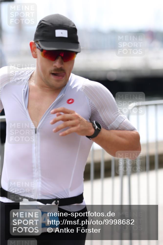 16.08.2026 - KN Förde Triathlon 2026 Antke Förster http://msf.ph/oto/9998682 16.08.2026 13:30:43 Laufen  meine-sportfotos.de
